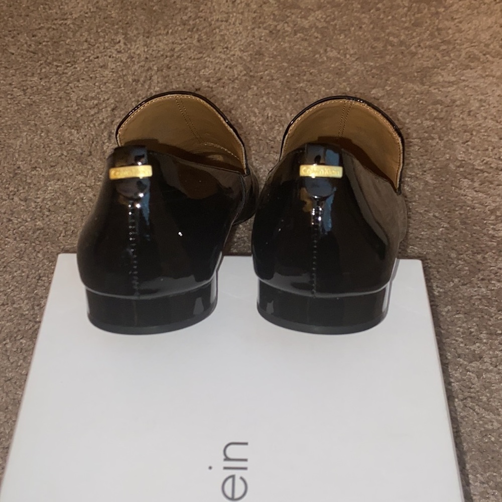 COPY - CALVIN KLEIN ELIN PATENT LOAFER - Picture 8 of 10